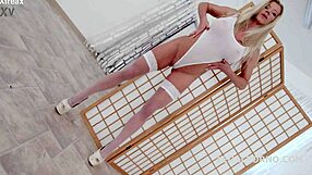 Lara de Santis gapes wide after balls-deep double anal creampie