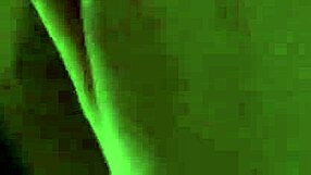 wanna watch fat old man pound thin young beauty's mouth??