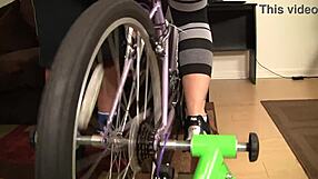 damn this ghetto shaved pussy bitch sucks cock like she owns it