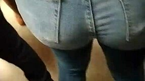 ever caught a thick ass like this on the subway?