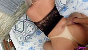 Shemale crossdresser chupando hard cock before giving tight ass bareback in intense pounding session