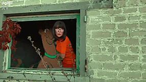 Velma solves Scooby mystery in cosplay outdoors!