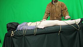 jason vorhees chokes scarlett johnson deepthroat slut