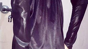 INDIAN GIRL CAUGHT SHAVING WITH STEPDAD TRIMMER PISS PLAY