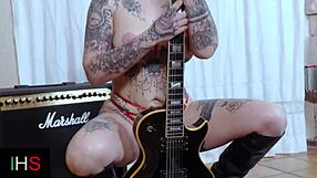 omg beautiful tattooed milf takes machine assfucking then real cock pounding 😍🍆🔥