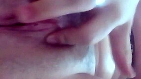 she masturbates her virgin concha while dreaming of clients