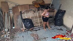 gordinha's juicy big ass bareback anal creampie from cunhado in abandoned house