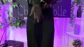 giulia shock dances in 20 den nylons heels at club teacher roleplay