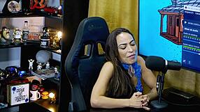 Ruan FLASHES Huge PAU at Drunk Belinha She DROOLS Lust