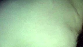 mi madrastra argentina madura ruega por semen en su culo apretado