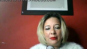 lola shares erotic thoughts in casual kkkkkk chat