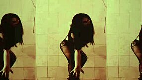 girl shake that sexy fishnet ass twerk harder for everyone