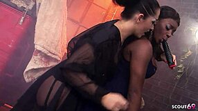 จัสมิน เว็บบ์ สาวผิวดำเลียหีแตกซ้ำๆ เลสเบี้ยนคอสเพลย์ล้อ