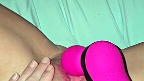 Chubby Amateur Dripping Wet Pussy Masturbation