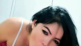 Minha meia-irmã me fez boquete escondido Milla Santiago throat gozada