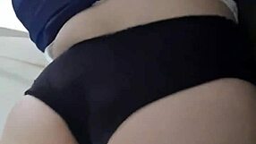 doña mary gets a deep butt massage