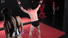 I endure Japanese mistress's brutal human sandbag beating