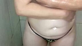 Sexy Brazilian Milf Oils Up Her Big Ass Body Seductively