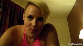 i feel so good with this sweaty amateur pleasuring me onto her face