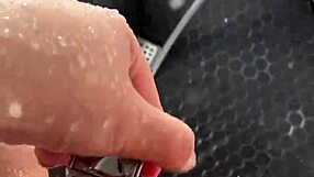 i'm that hot saudi stepsis rubbing my pussy in the sunny shower... los angeles vibes