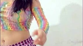 Curvy Latina Cuckold Opens Wet Pussy Wide Inserts Huge Pink Dildo Teasing