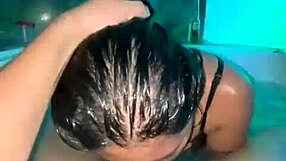 Hey I'm getting close with beautiful Colombian babe big ass and tits drive me wild