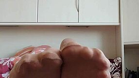 carmen nylonjunge teases happy nylon feet in bed pantyhose