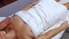 oh man this relaxing massage turned me on so bad i came hard when he creampied my tight pussy