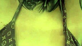 gym slut, your wet pussy dripping down legs turns me on?