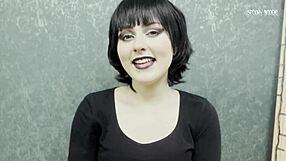Horny Goth Mavis Dracula Cosplay Fucks Pussy Cum on Feet