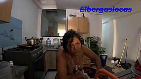 mi madrastra cocina para mi jefe en cena familiar me encanta