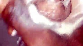 wetjuicypussy1's juicy solo strokes made for african women craving release!