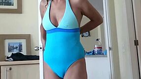beautiful 60yo mature flashes tits pussy ass on beach 😍🌊
