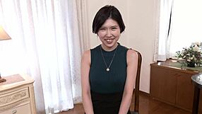 First-Time Amateur Japanese Housewife Mai Enjoys Creampie and Muff Diving
