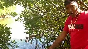 Milf Deepthroats Monster Cock for Public Beach Quickie Cumshot