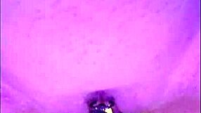 Milf slut pussy farts in close-up fuck below