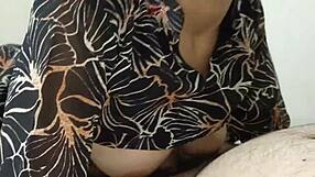 desi bhabhi sucks cock face fucks with huge cumshot!!