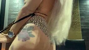 i can't stop teasing in this luxury room, touching myself till i squirt hard