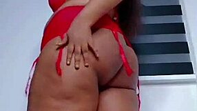 sexy plump ebony milf spreads fat ass in lingerie for you?