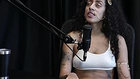 gosta de pau entrando mas cobra pela paciência tira foto pelada pra siririca prostituição é pra quem curte gente bibi hourani no sheer red