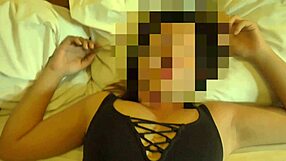 Pretty asian couple tries first time homemade sex movie part 1