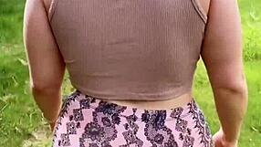 Bunduda Gostosa Prostitute Tempts with Her Massive Curvy Ass
