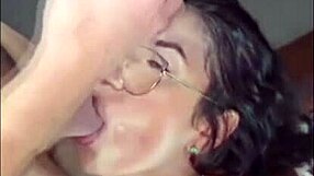 meu corno adora ver minha buceta latina de big ass engolindo monster cock do velho