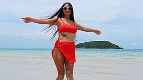 Whoa cutie in orange bikini flashes tanned petite body fingering on crowded beach?!