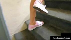layla lopez wrinkles feet to stroke cock 👣💦