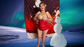 Granny Carmen Claus Deepthroats Croatian Cougar BBW Cocksucker Christmas POV Closeup