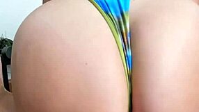 damn this big ass bikini babe rides cowgirl so juicy 😍🍑