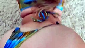 damn this big ass bikini babe rides cowgirl so juicy 😍🍑