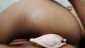 I stretch my big latina ass while masturbating
