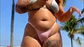 Beach Flashing Turns To Ass Slap And Cock Suck Shock